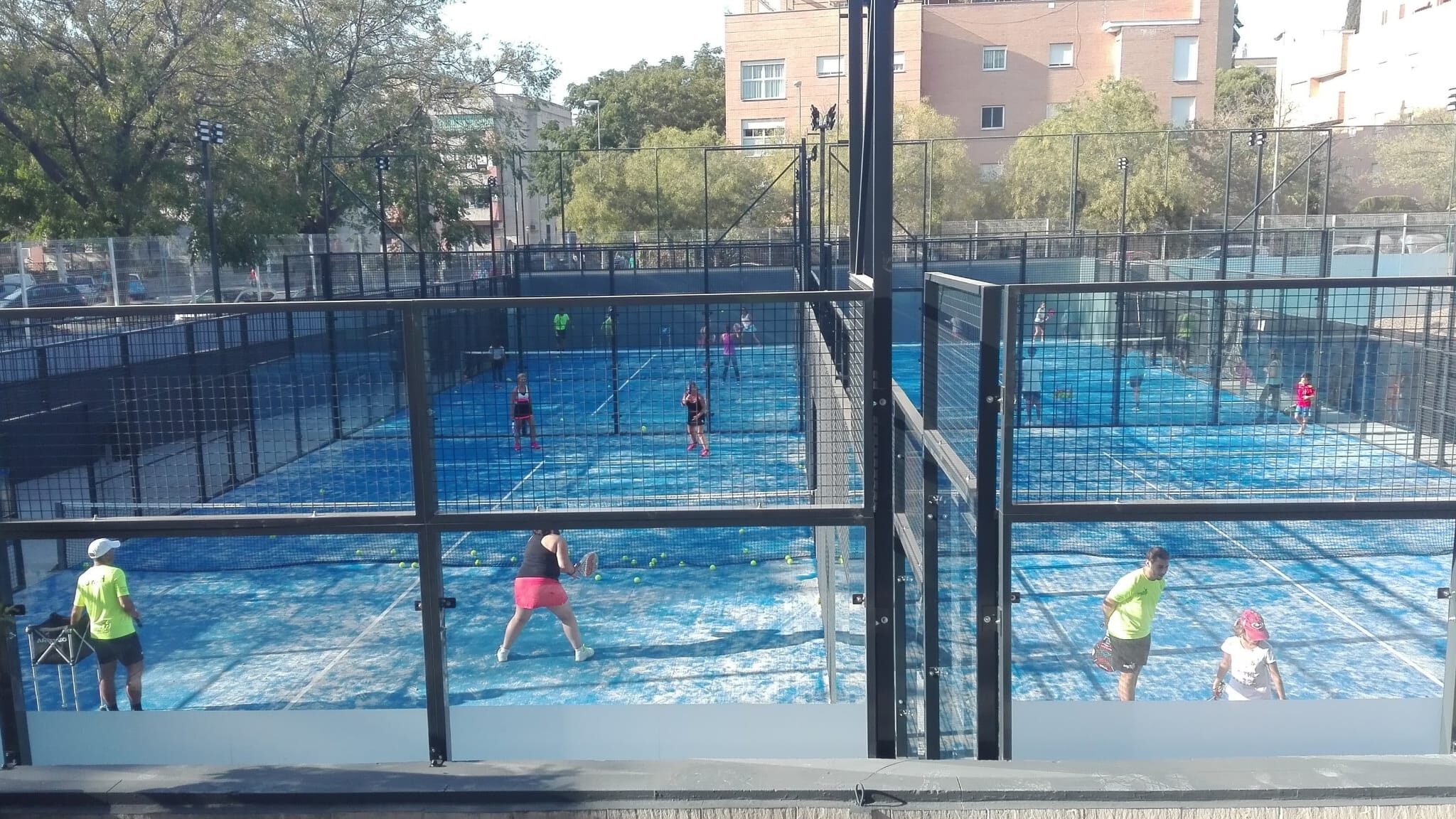 Clases de pádel en La Red 21